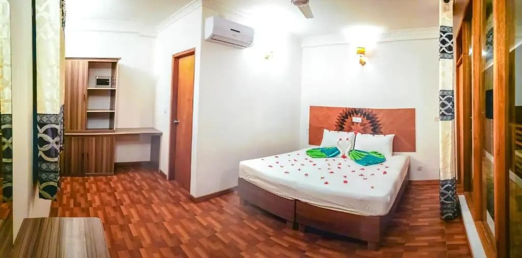 Seena Inn - photo 2
