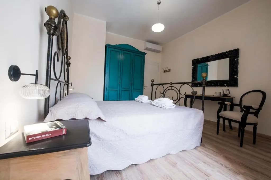 Romantic House - main photo
