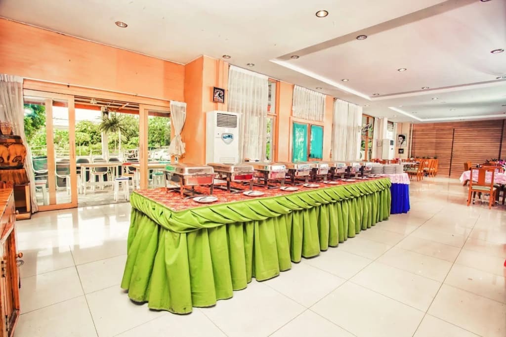 The CM Hotel Bangkok - photo 13