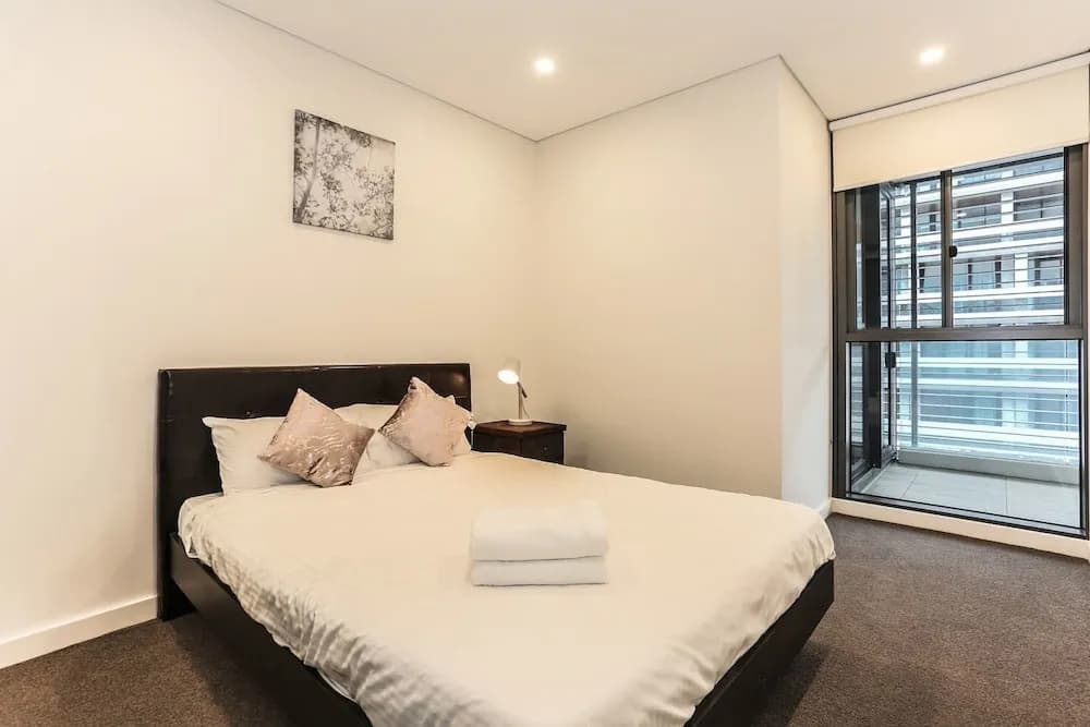 New Bright Apartment In Waterloo - photo 5
