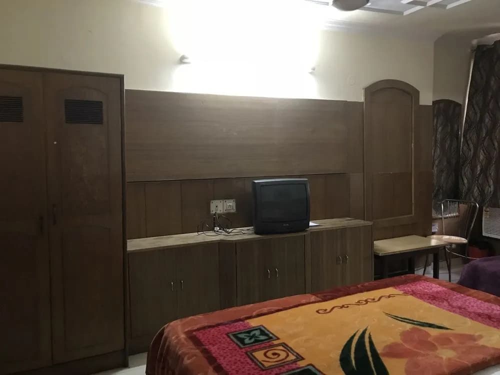 Hotel Jyoti Deluxe - photo 4