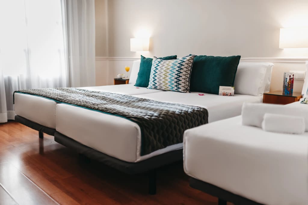 Oriente Atiram Hotel  - photo 42
