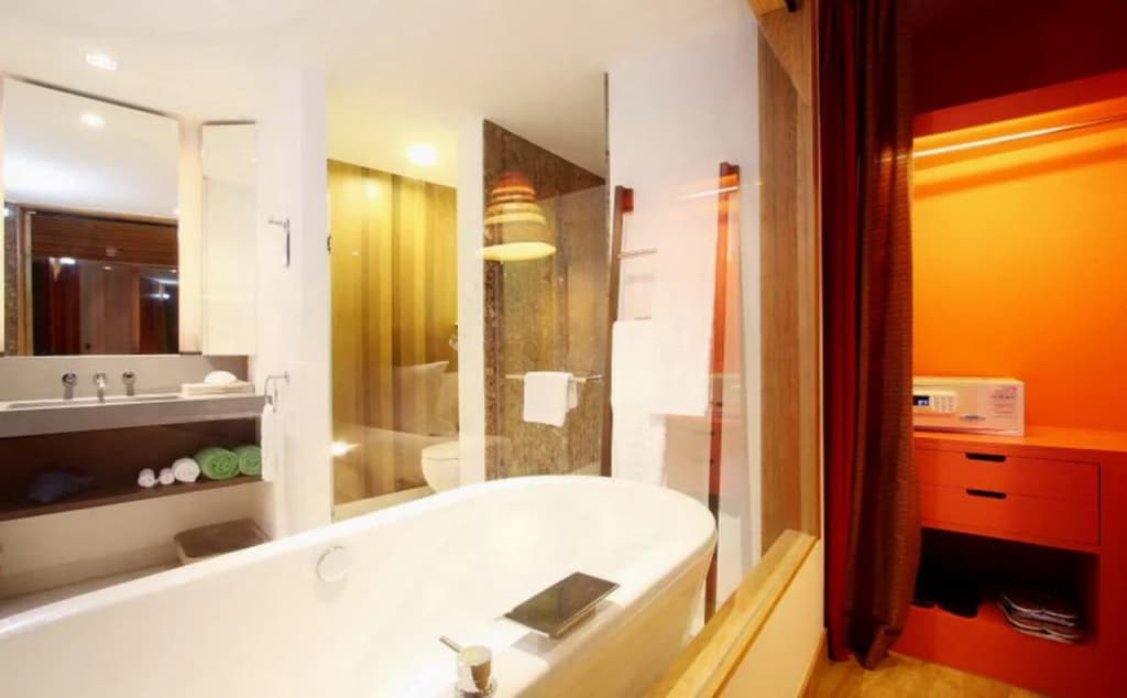 Patong Beach Hotel by See2Sea - photo 9