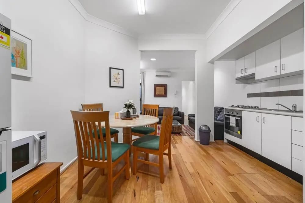 Comfy Darlinghurst Retreat - photo 17