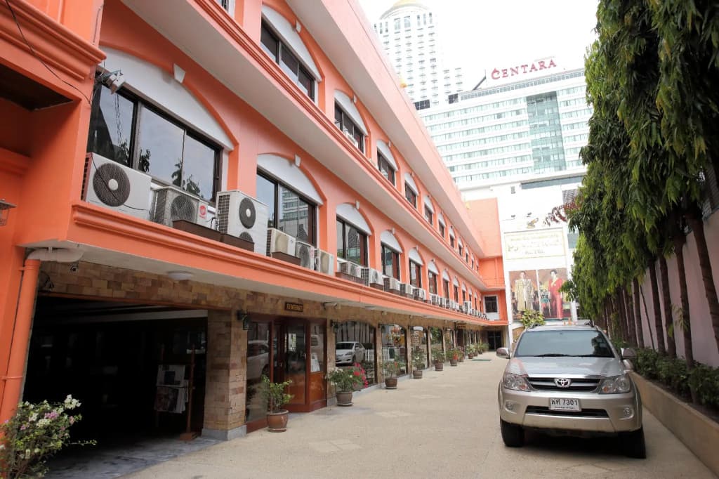 PJ Watergate Hotel - main photo