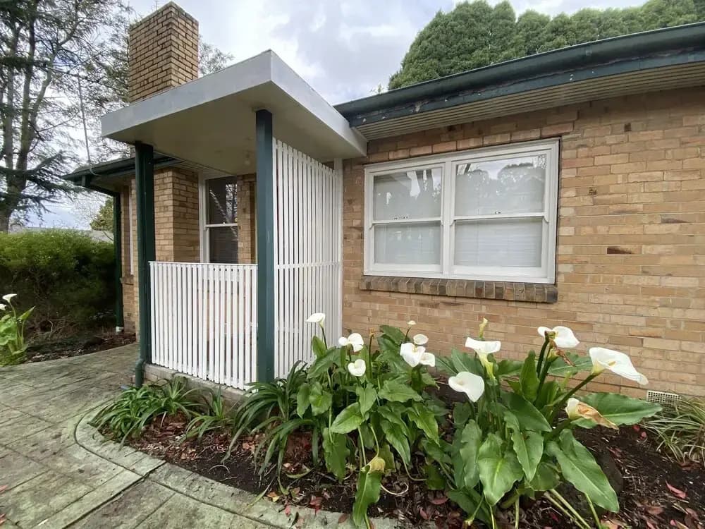 Mitcham train station  2 bedrooms unit - photo 10
