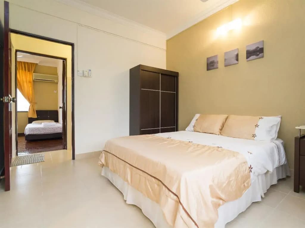 Bayu Emas Apartments - photo 4