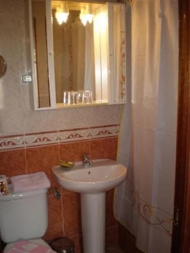 Conchita II Hostal - photo 10