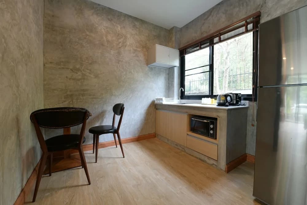 OYO 539 Loft By Busaba - photo 18