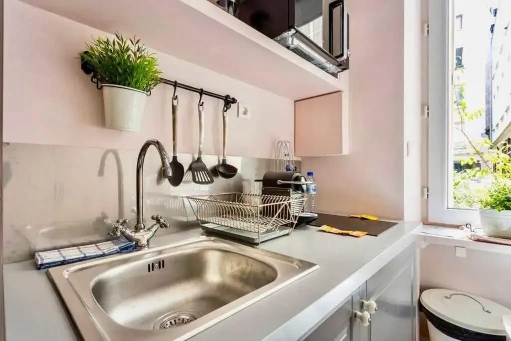 Luckey Homes Apartments - Rue Notre Dame de Nazareth - photo 2