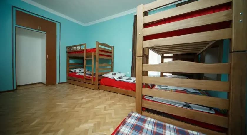Red Wall Hostel - photo 1