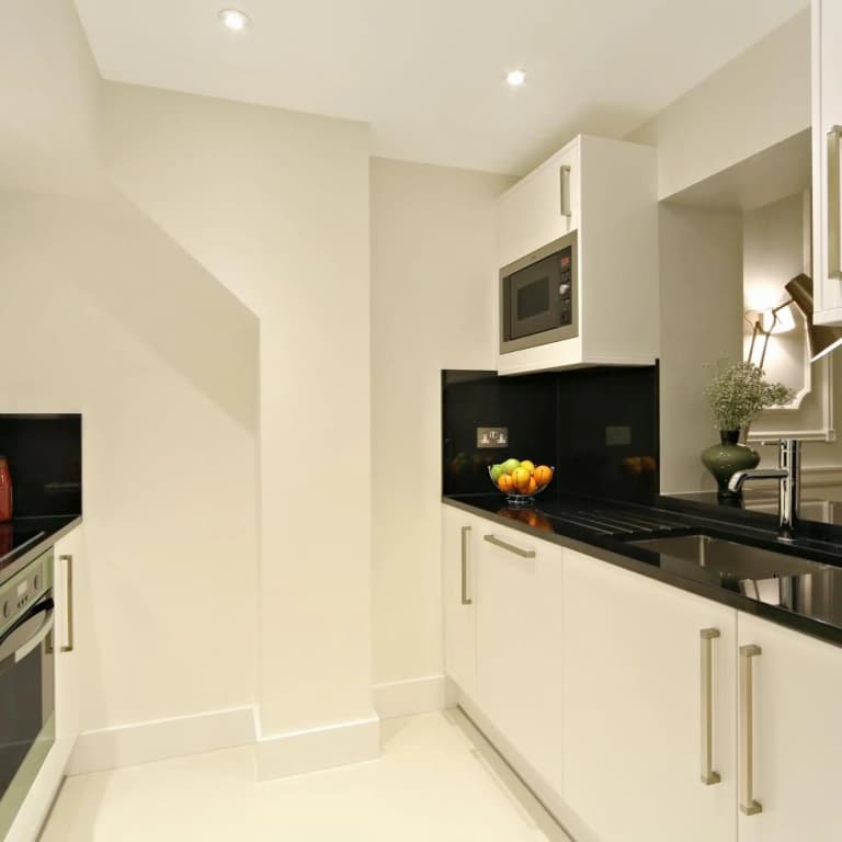 Queensgate Court - photo 16