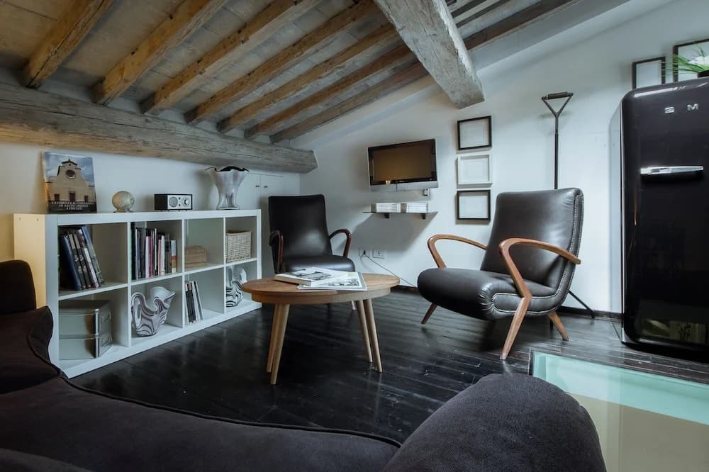 Floroom Pavone - main photo