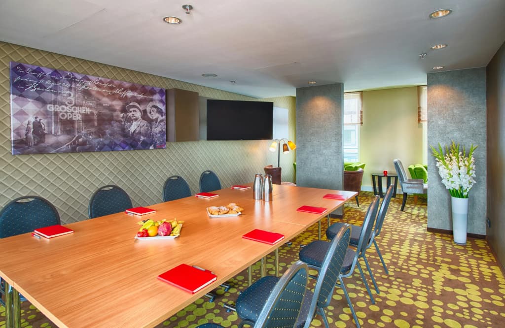 Leonardo Hotel Berlin Mitte - photo 12