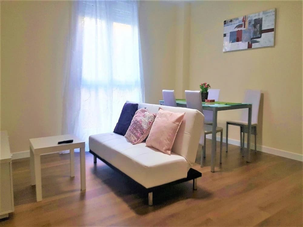 MC YOLO Apartamentos Espacio América - photo 5