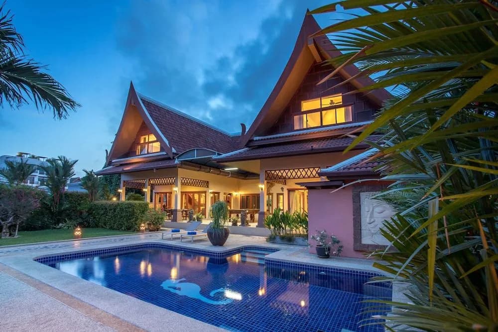 Blissful Villa Felicity with Ample Space - photo 17