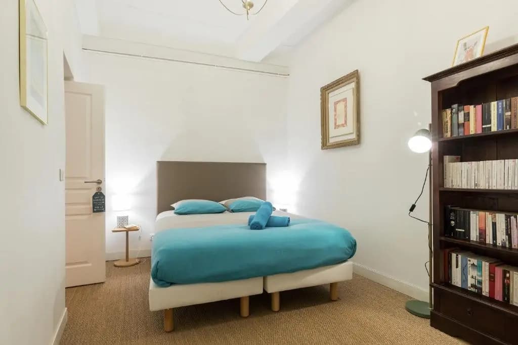 Pref 2 · F4 - Vaste Et Bourgeois ,3 Chambres, Ascenseur, Vx-Nice - photo 5