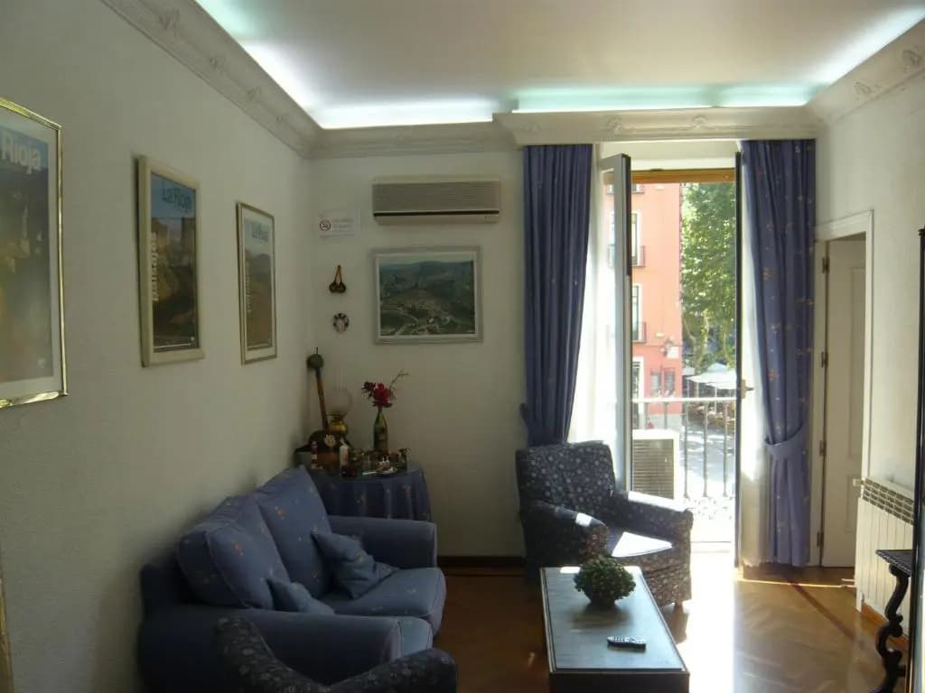 Hostal Triana - photo 2