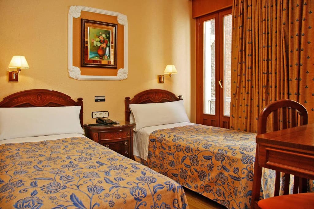 Hostal Victoria III - photo 6