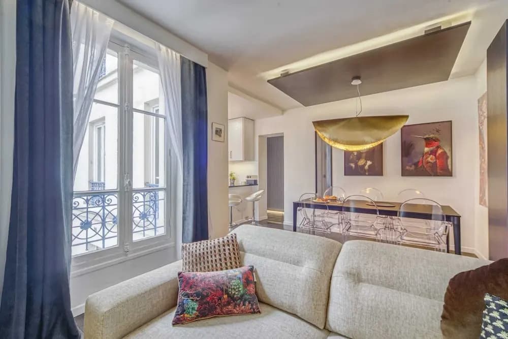 Luxe Apartment Near Père Lachaise Cemetery - photo 5
