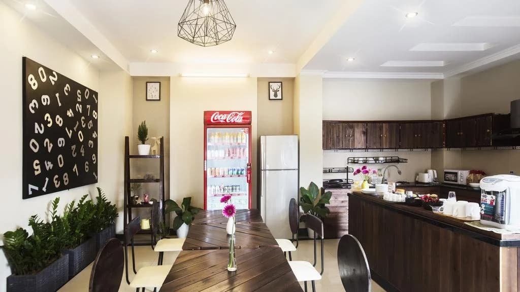 1812 Boutique Hostel - photo 15