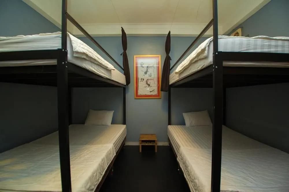 Full Moon - Hostel - photo 5