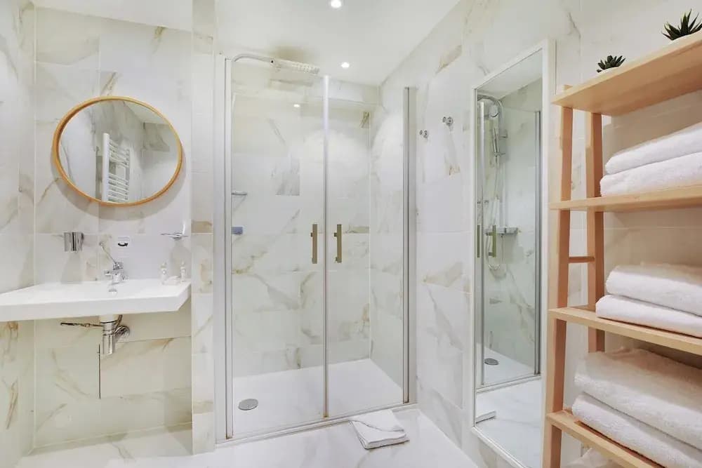 Exceptional Triplex With Terrace - Montmartre - photo 8