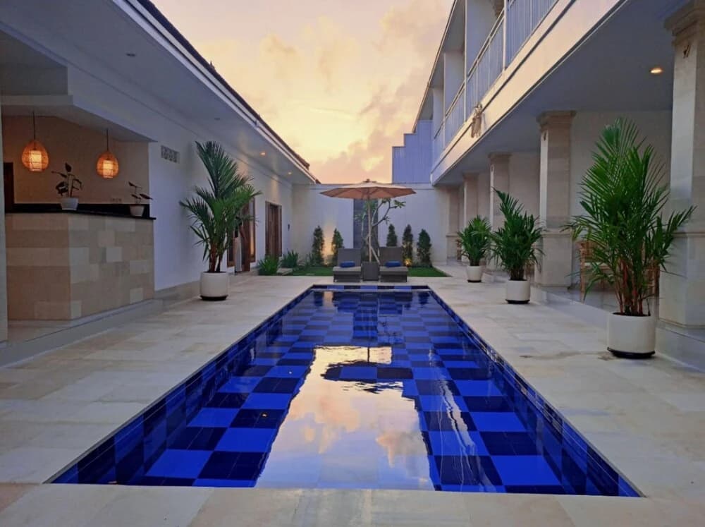 The Eight Bali - photo 1
