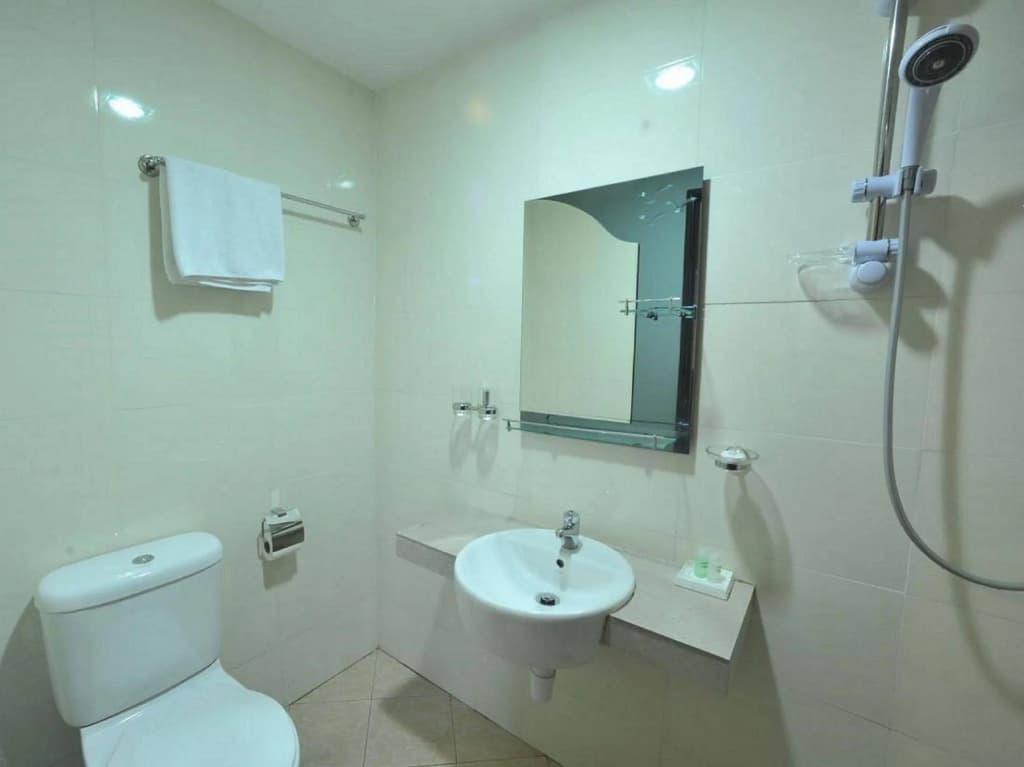 Hotel Ambassador Bukit Bintang - photo 9
