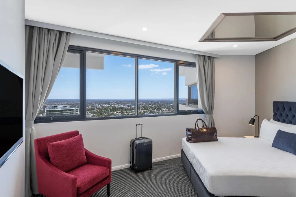 Meriton Suites Kent Street, Sydney - photo 26