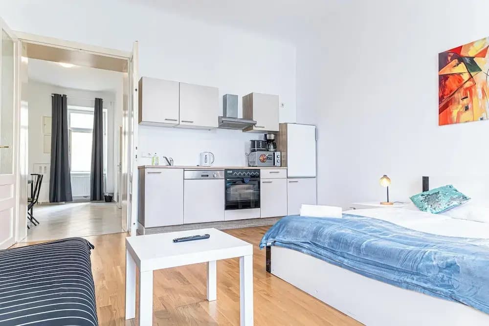 Comfy 2BR Flat Belvedere Vicinity - photo 15