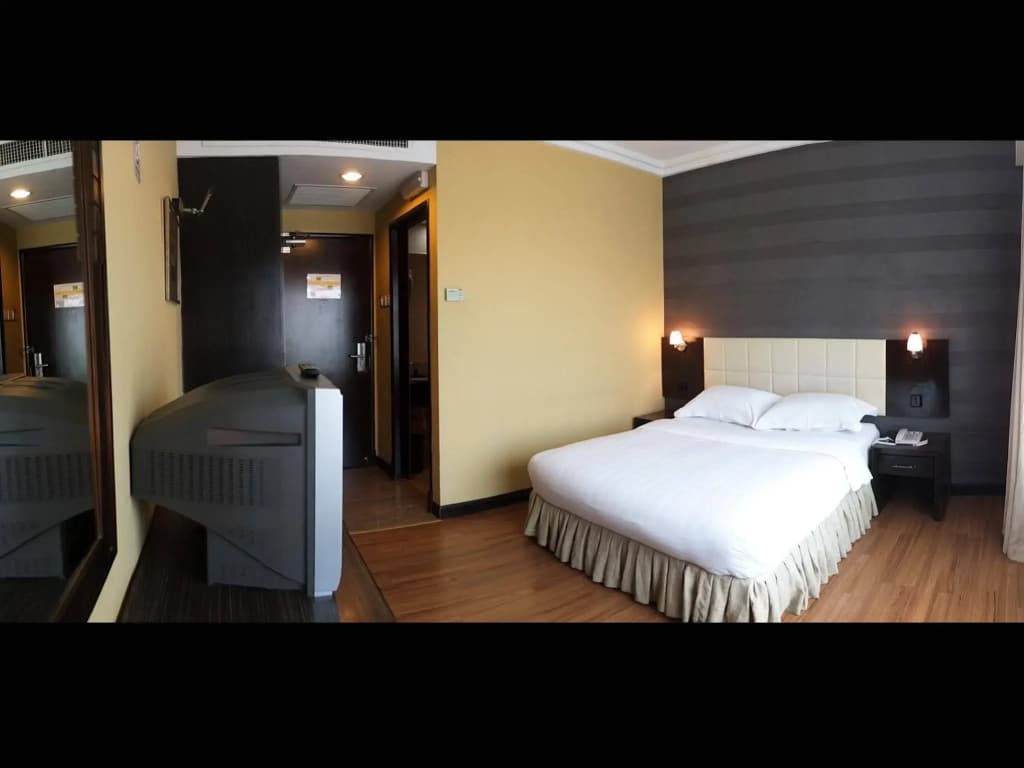 The Mark's Lodge - photo 7