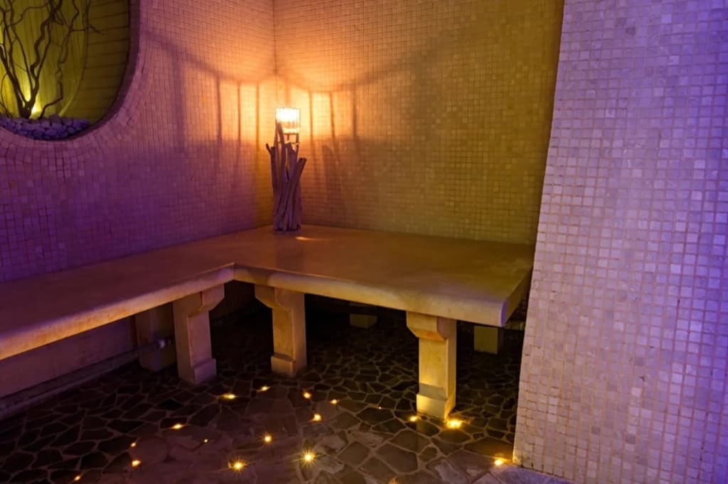 Golden Tower Hotel & Spa - photo 13