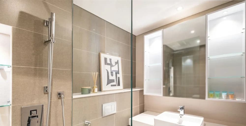 LUX  LIV Contemporary Marina View Suite - photo 32