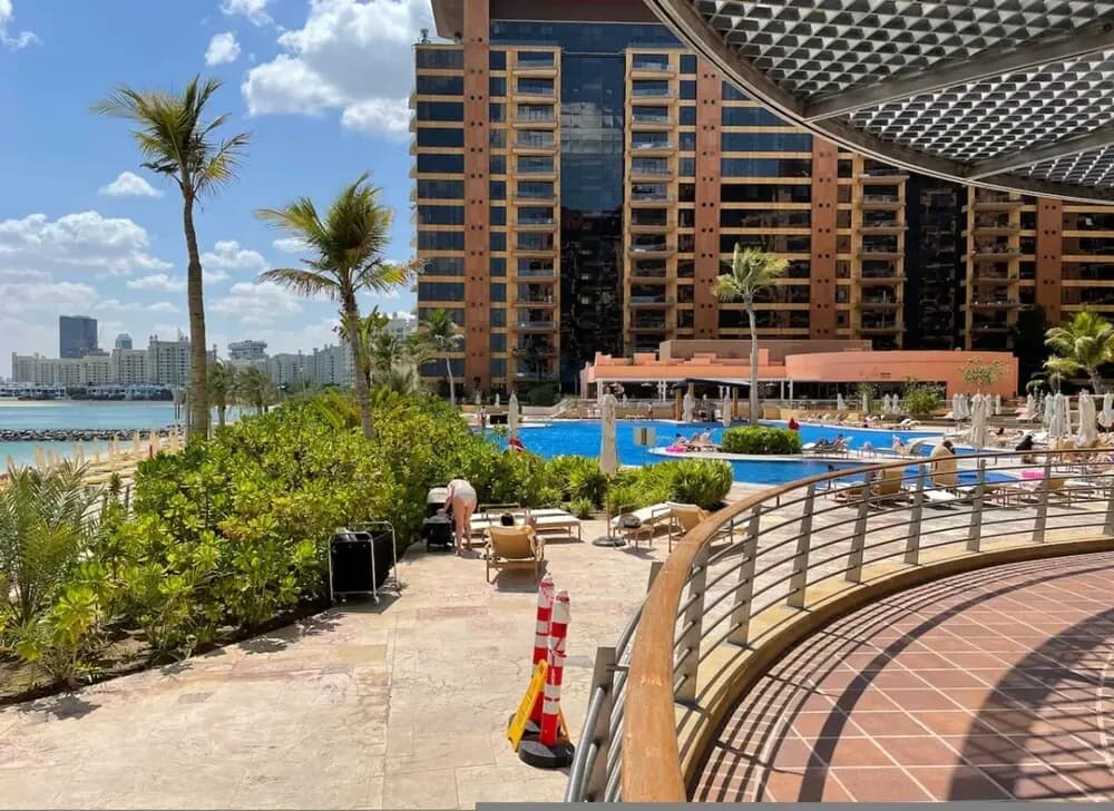 2 BD Tiara Palm Views Beach Pool Amazing Views - photo 15