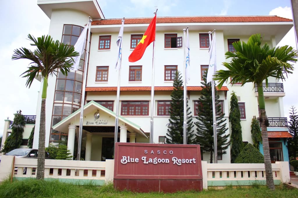 L'Azure Resort and Spa - main photo