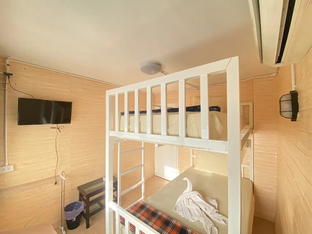 Steve Lady Hostel - photo 8