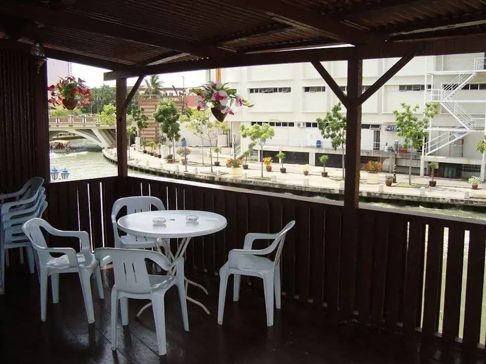 River Golden House - Hostel - photo 15