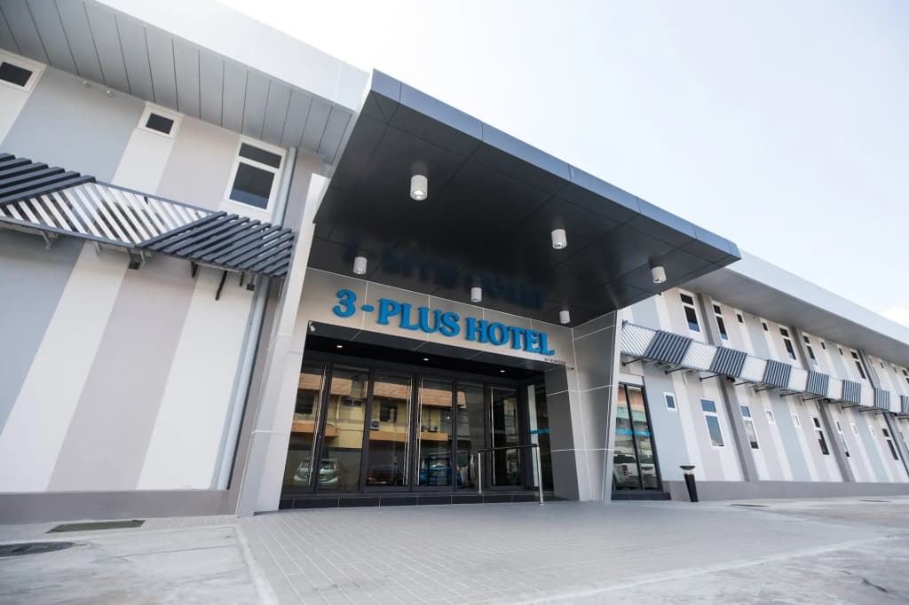 3-Plus Hotel - main photo