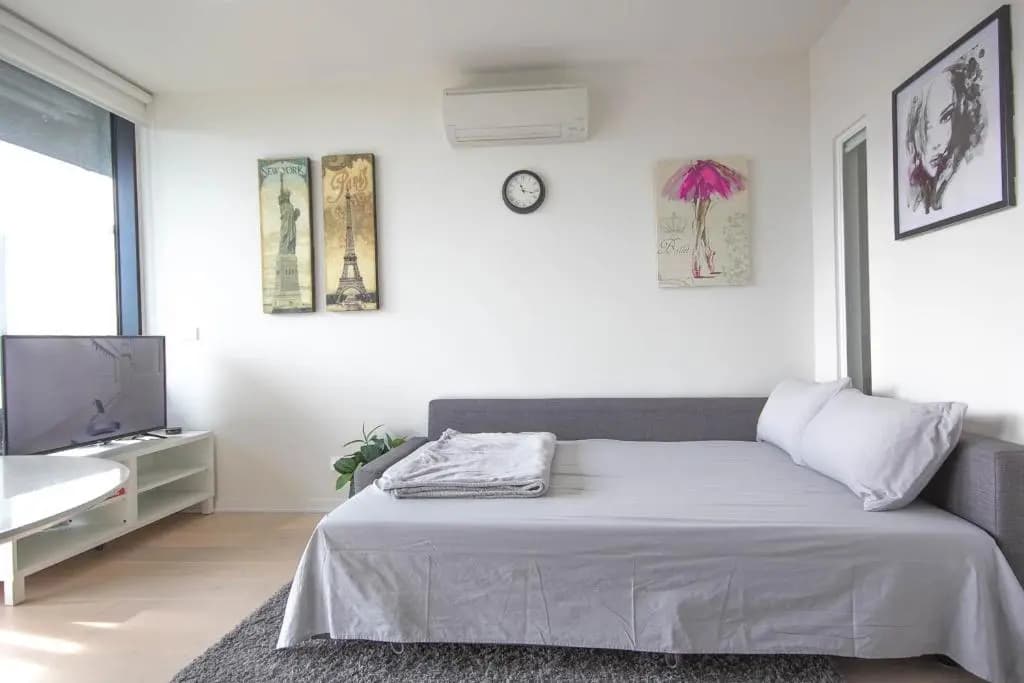 South Yarra City View Apartment with Car Park, Amazon Alexa, Spotify, Netflix, and WiFi - photo 5