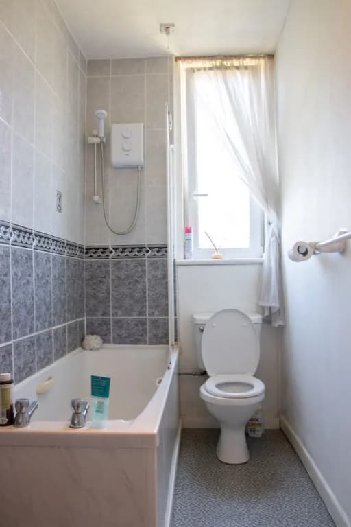 Charming 1 Bedroom Apartment - photo 8