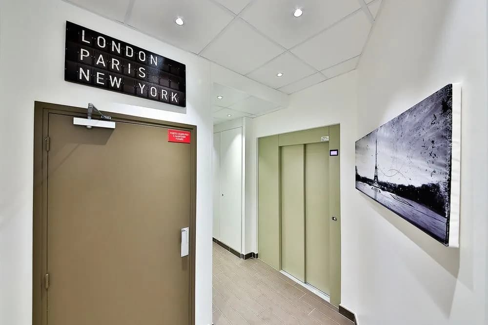 Luxury Apartment in the center of Paris - photo 11