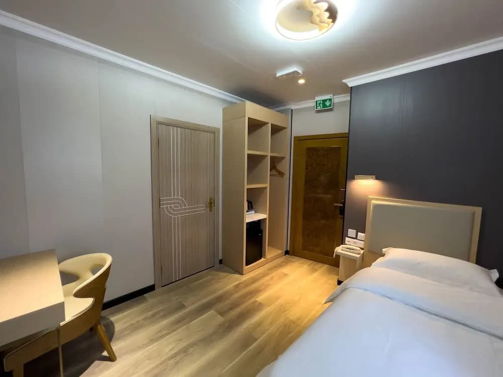 Liao Hotel - photo 5