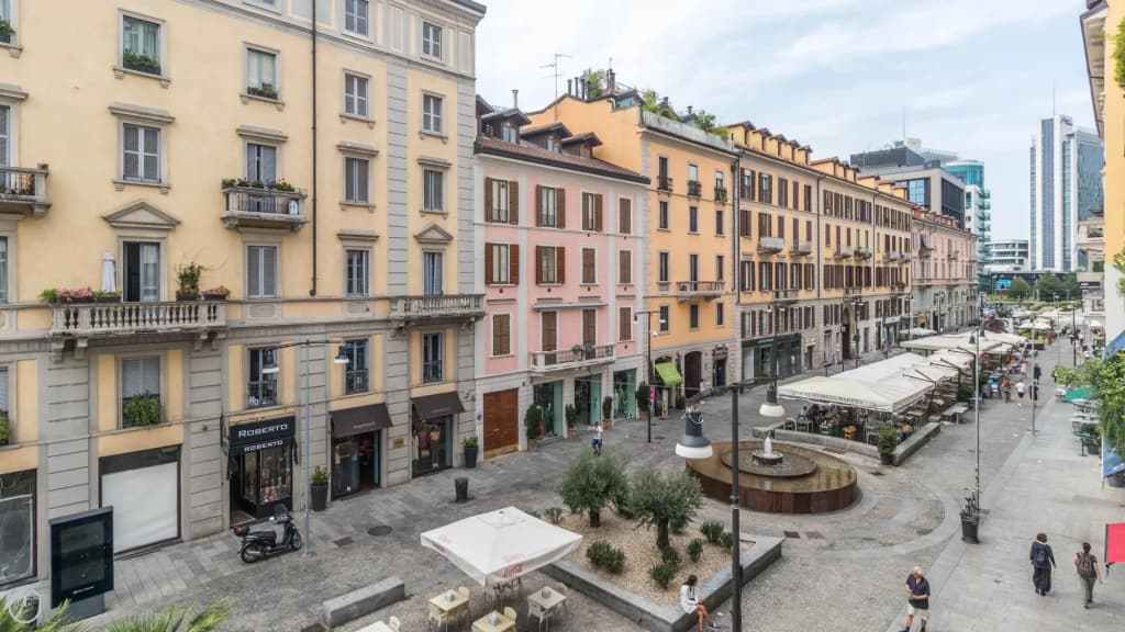 Corso Como 2 - main photo