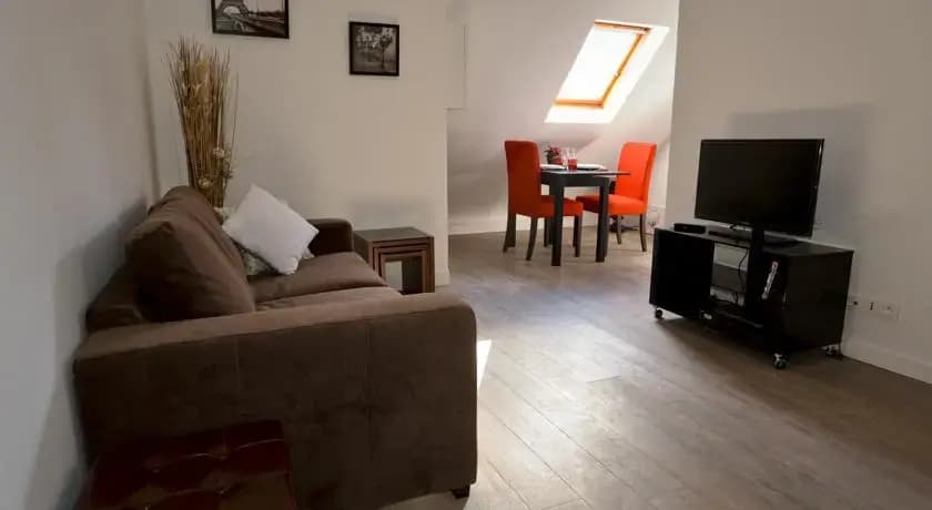 Elysée Paris Charming Flat - photo 7