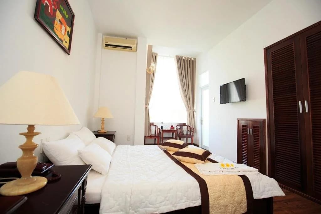 Mimosa Hotel - photo 4