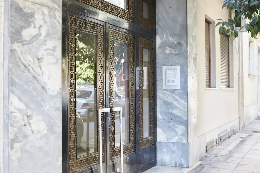Luxury n Chic Athens Museum Apt - photo 1