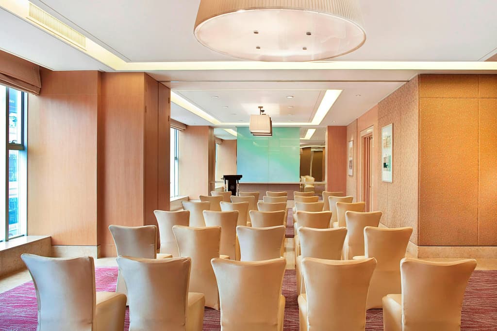 Arinza Hotel, London Ilford - photo 13