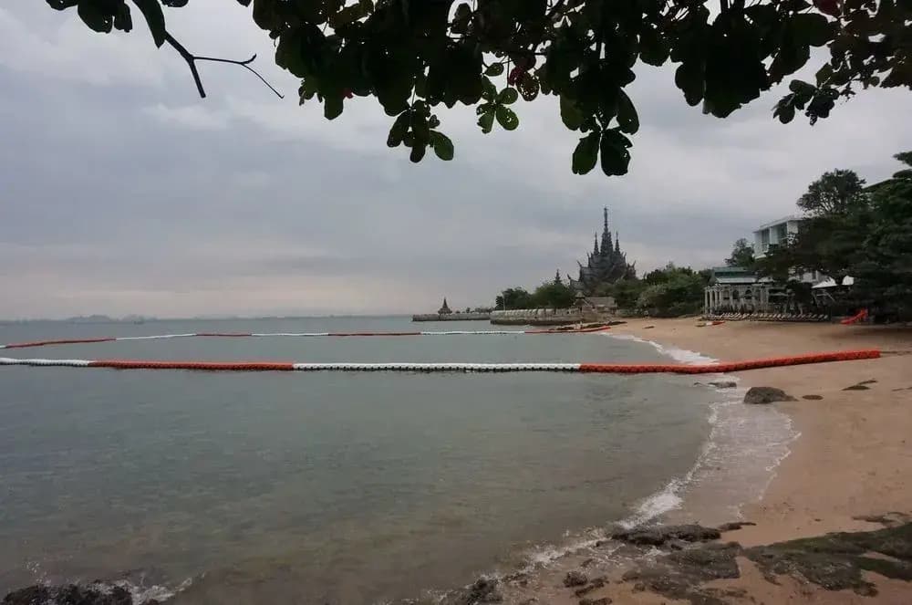 Baan Plai Haad Beachfront Condominium - photo 16