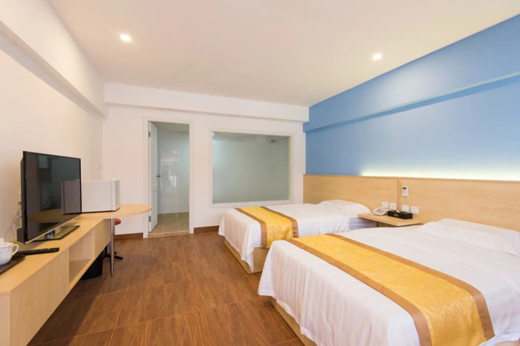 The President Hotel at Chokchai 4 - photo 4